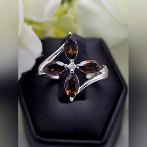 ❤️ LOVING FLOWER STERLING SILVER RING